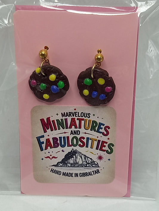 Cookies!! Polymer clay earrings; Choc chip or Choc with choc coloured drops on top