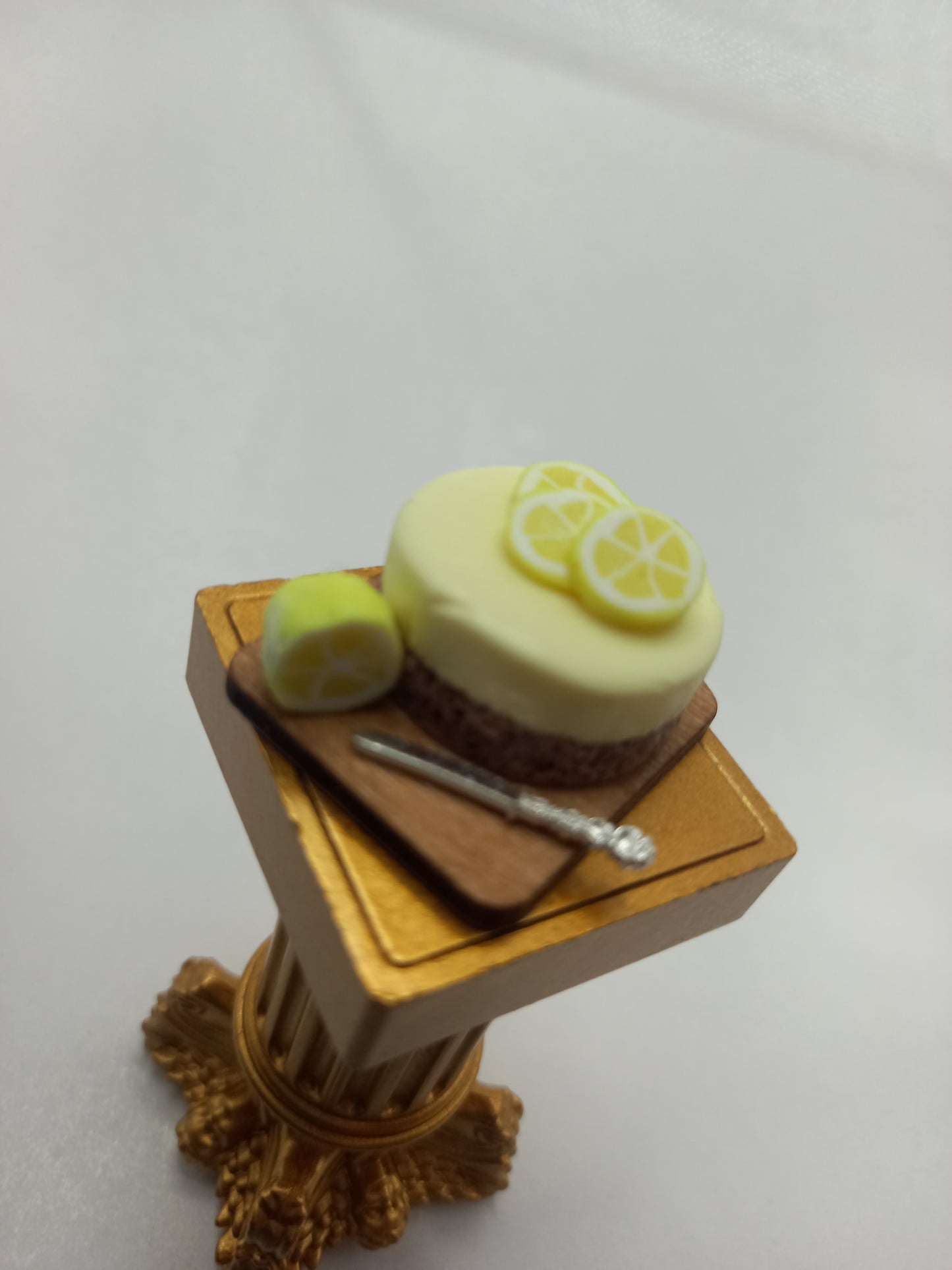 1:12 scale Full unsliced Cheesecake: Lemon or Berry on a display board