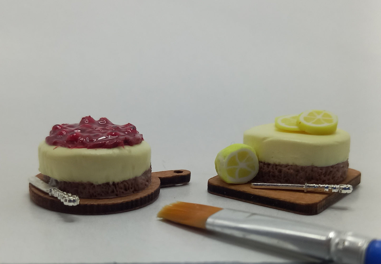 1:12 scale Full unsliced Cheesecake: Lemon or Berry on a display board